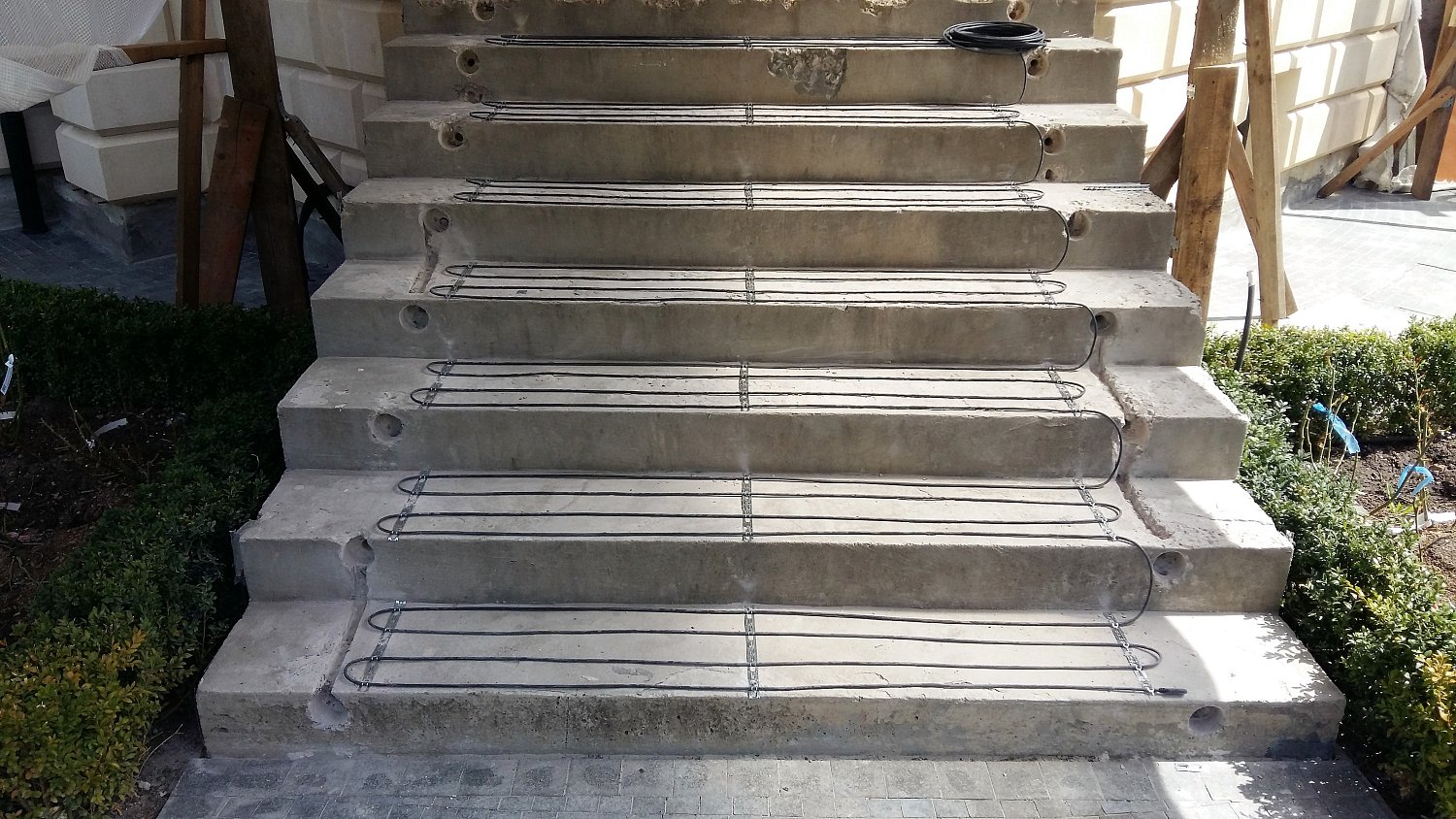 Обогрев ступеней частного дома