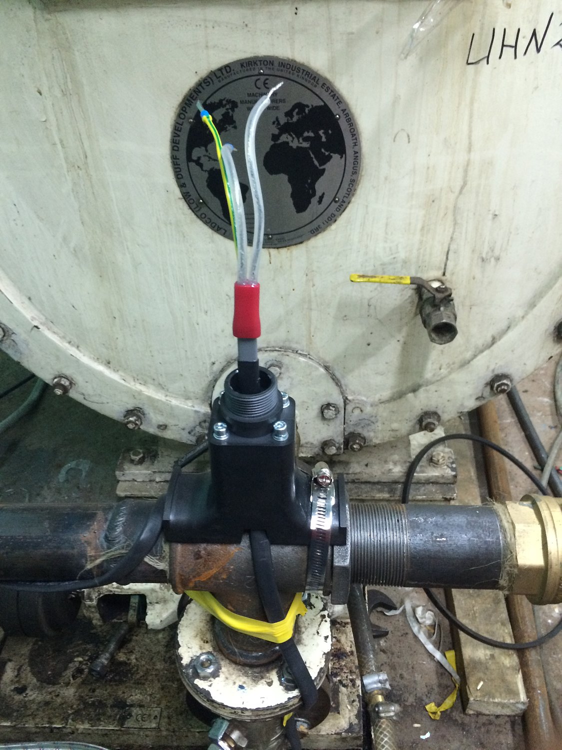 Поддержание температуры шоколада при перекачке по трубопроводу